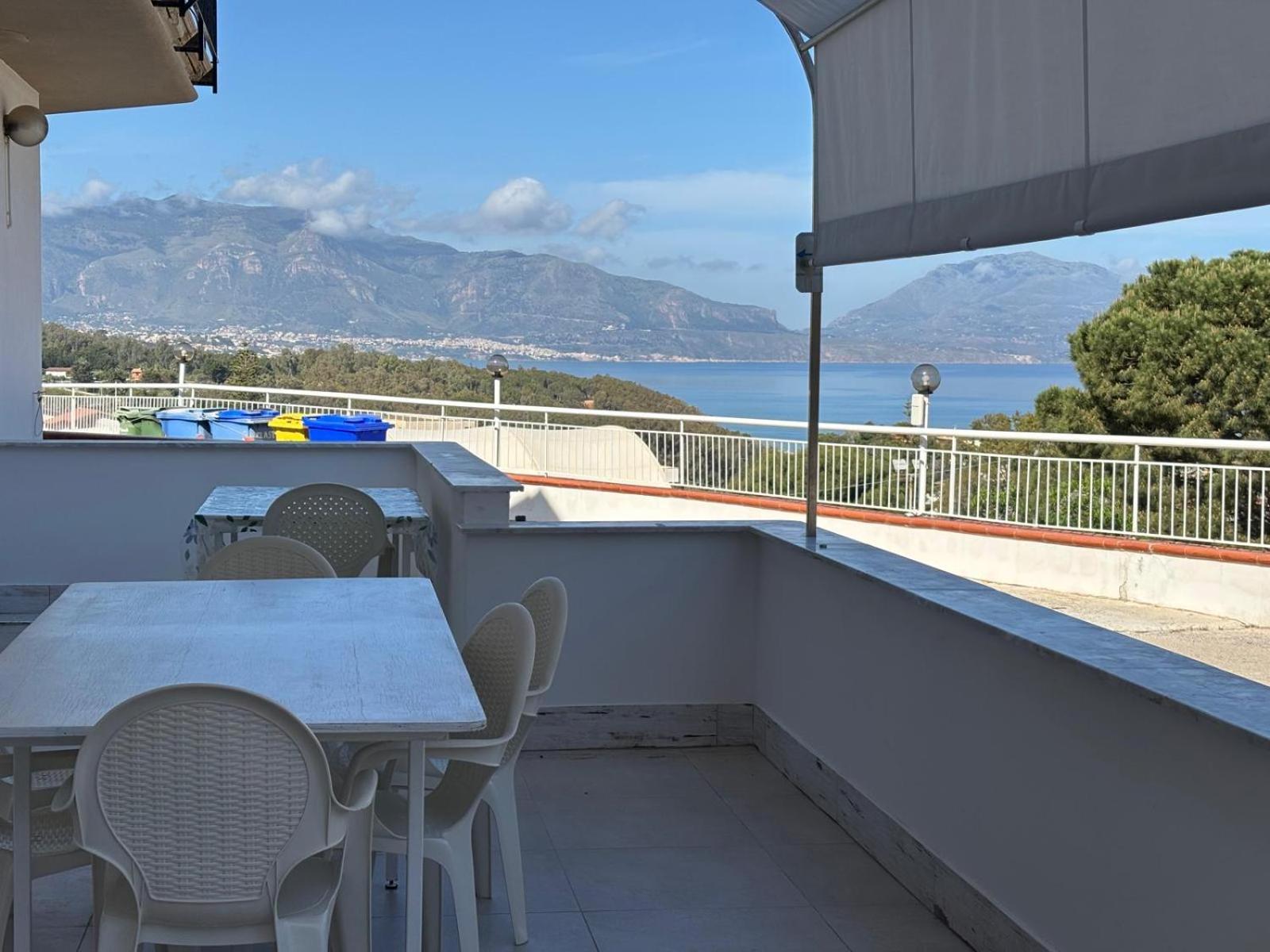 Case Vacanze Piccolo Balestrate Buitenkant foto